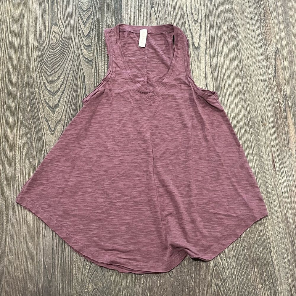 Altar'd State Tank Top Sleeveless Swing Loose V Neck Cotton Blend Red Size Small